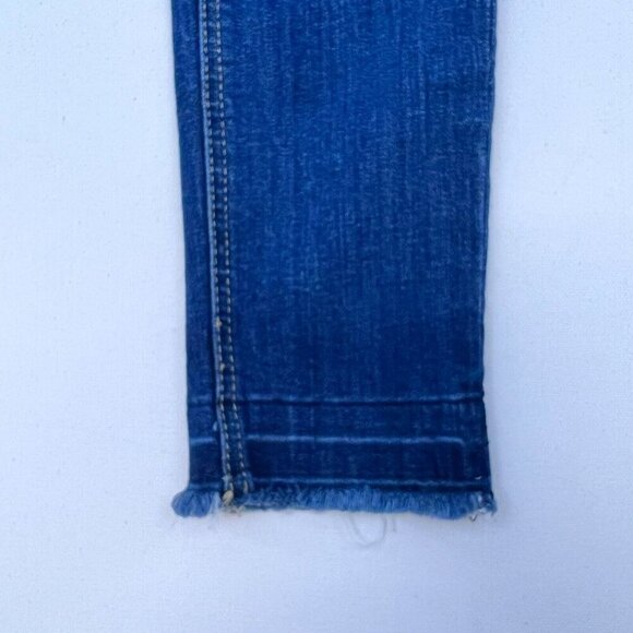 Enjean Womens Blue Regular Fit Medium Wash Distressed Skinny Leg Jeans Size 3 - Picture 4 of 8